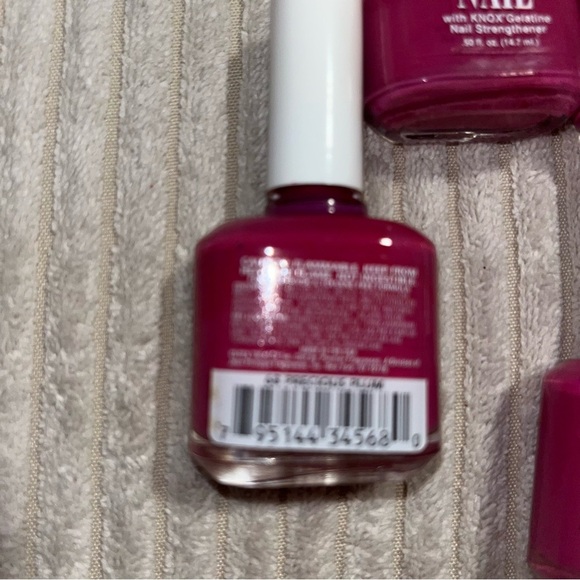 Vintage cutex strong nail treatment line polish precious plum 68 lot of 4 bottle - Picture 5 of 5